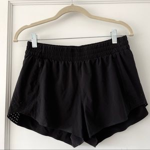 Athleta - Hustle 3” Shorts